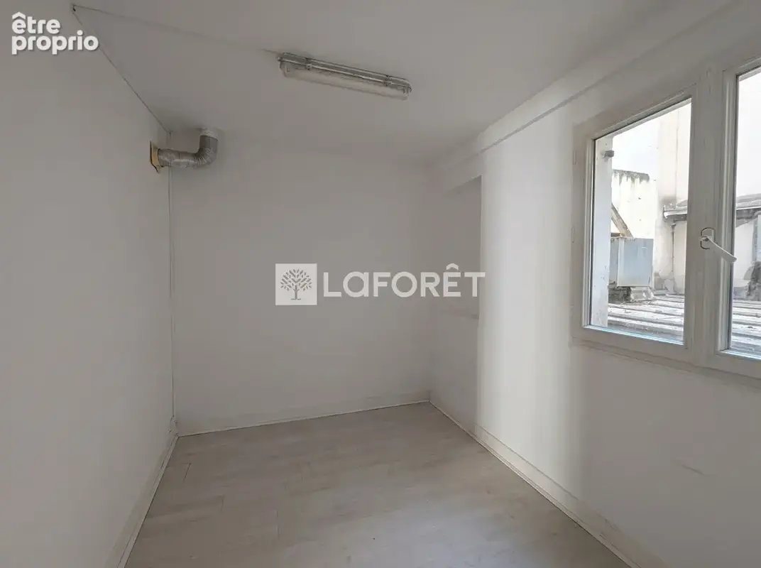 Appartement 3 pièces - PARIS 4 - Rue du Temple - photo 3
