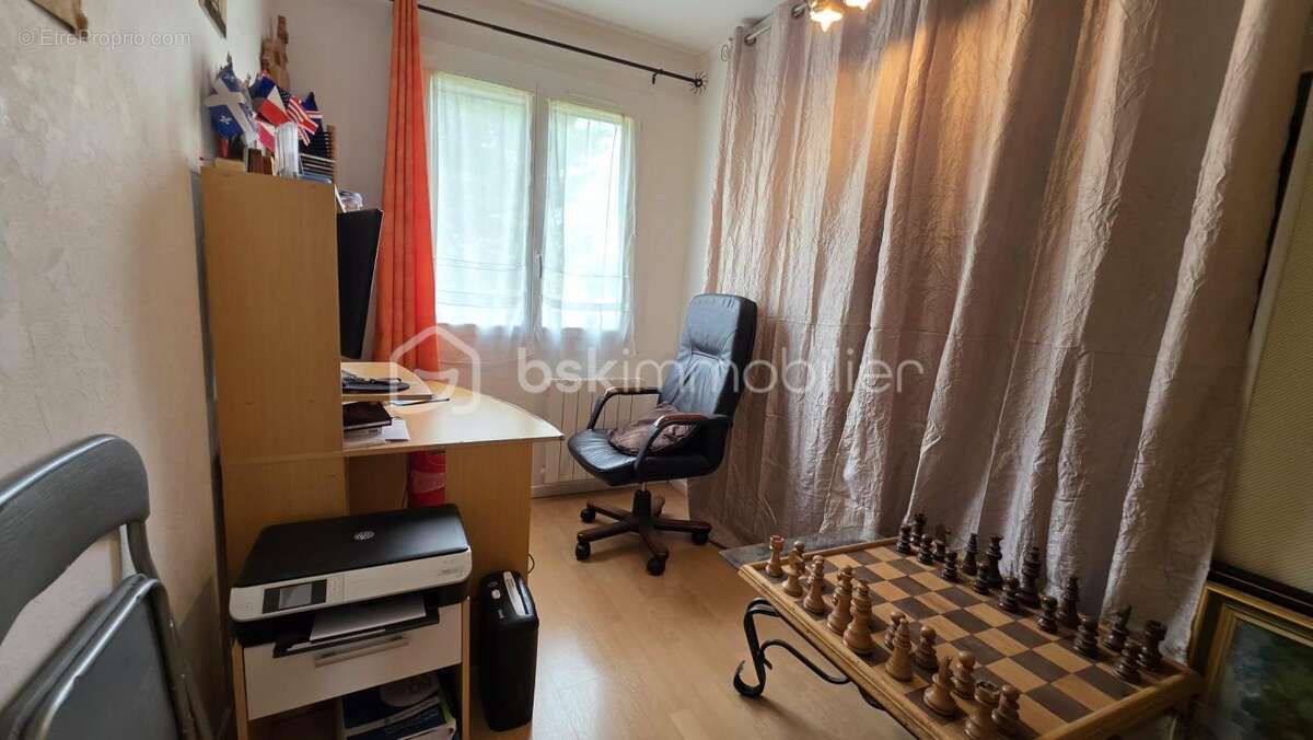 Maison à LE MUY