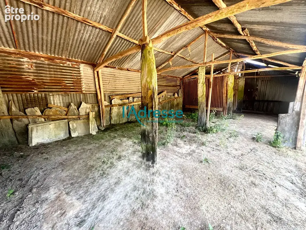 Maison en pierre avec dépendances et 2 150 m² de terrain - photo 11
