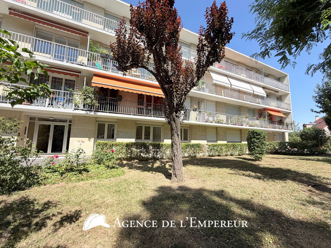 Appartement traversant 5 pièces - Rueil Buzenval - photo 18