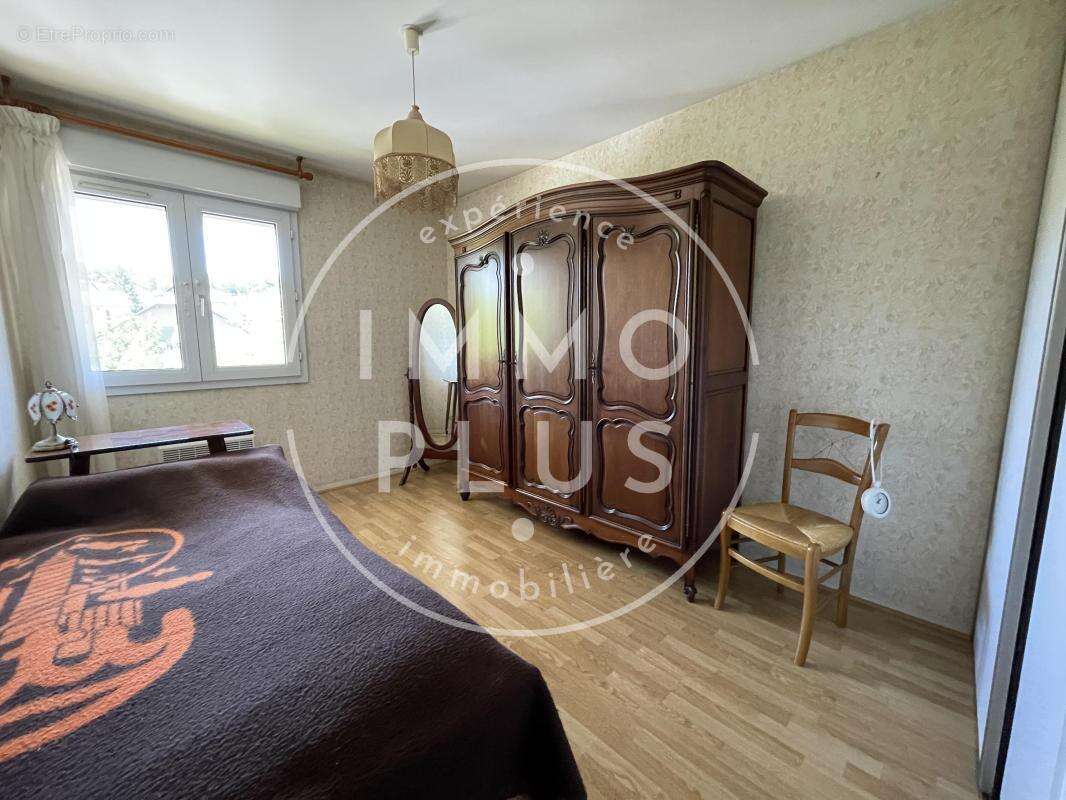 Vente - Appartement - 3 pièces + cuisine - 68,35 m² - 399 000 € - photo 5