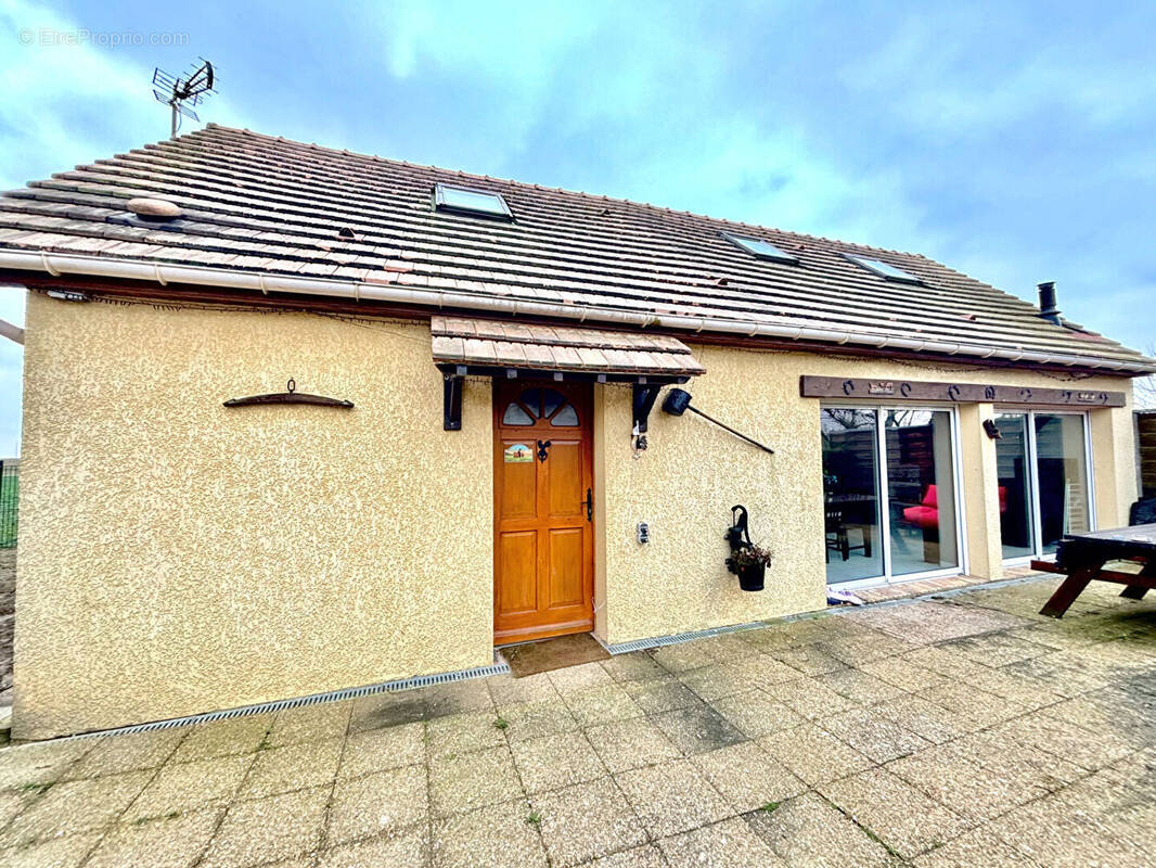 Maison à SAINT-CLAIR-SUR-EPTE