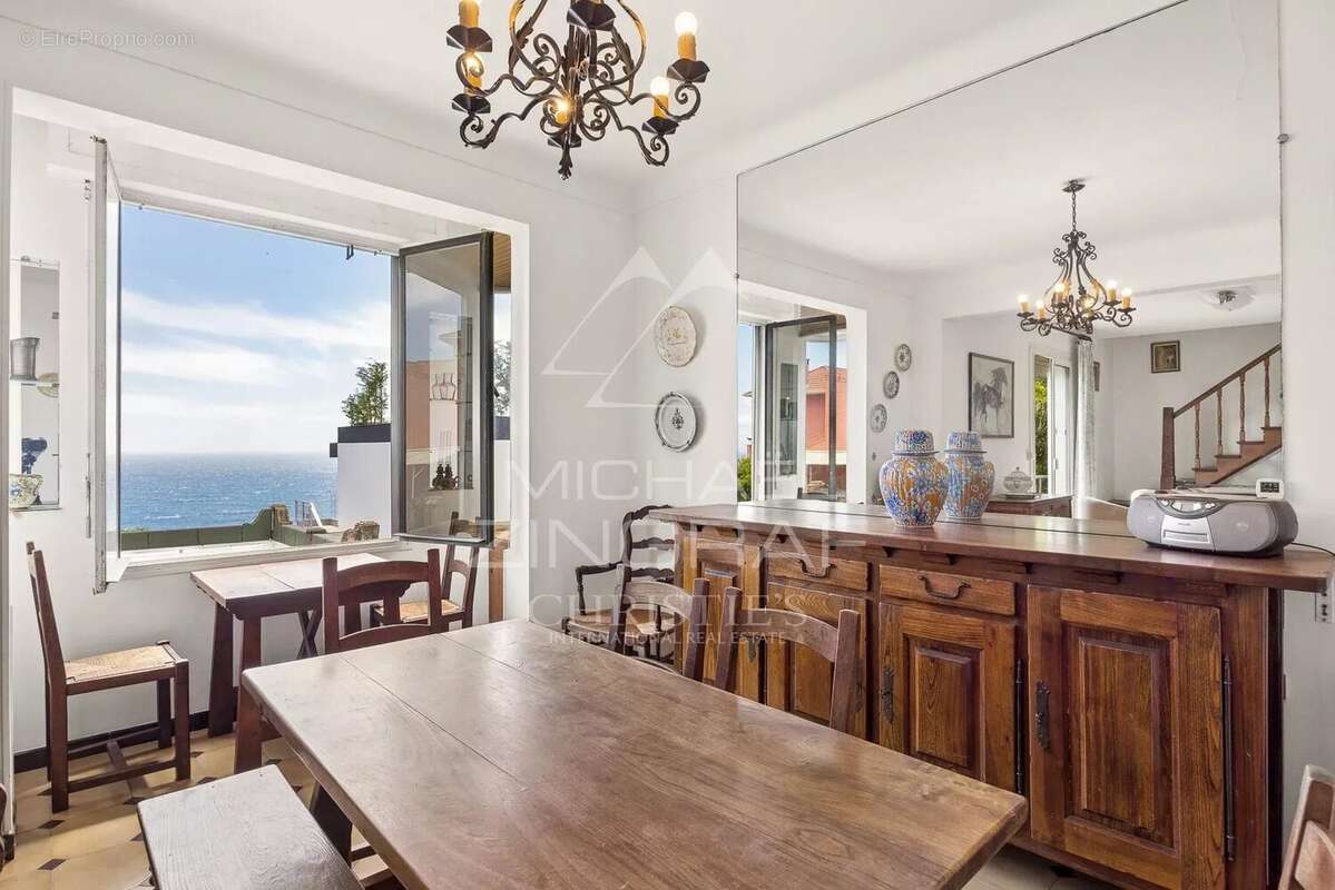 Maison à CAP-D'AIL