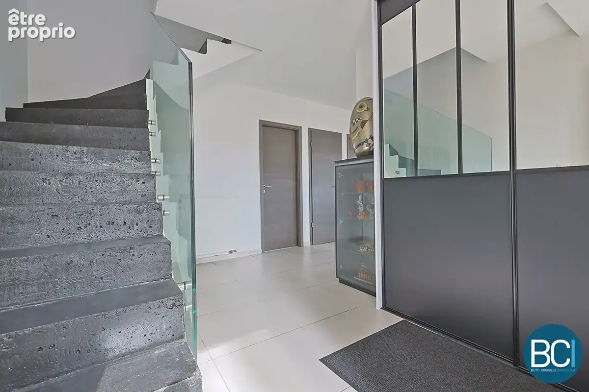 TOMBLAINE - Maison 8 pièces - 202 m2 - photo 4