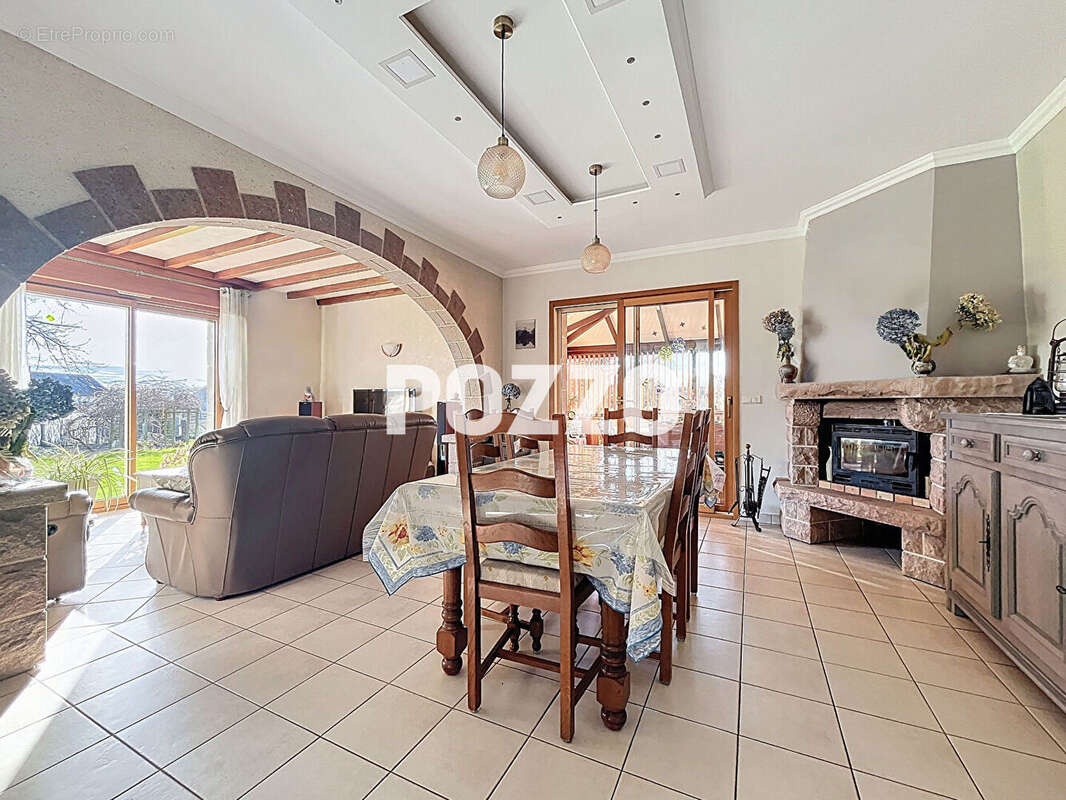 Maison à SAINT-HILAIRE-DU-HARCOUET