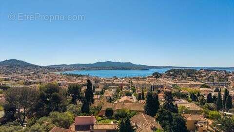 Appartement à SANARY-SUR-MER