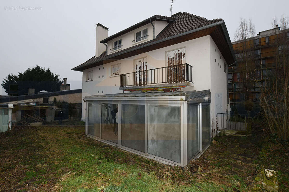 Maison à FONTENAY-LE-FLEURY