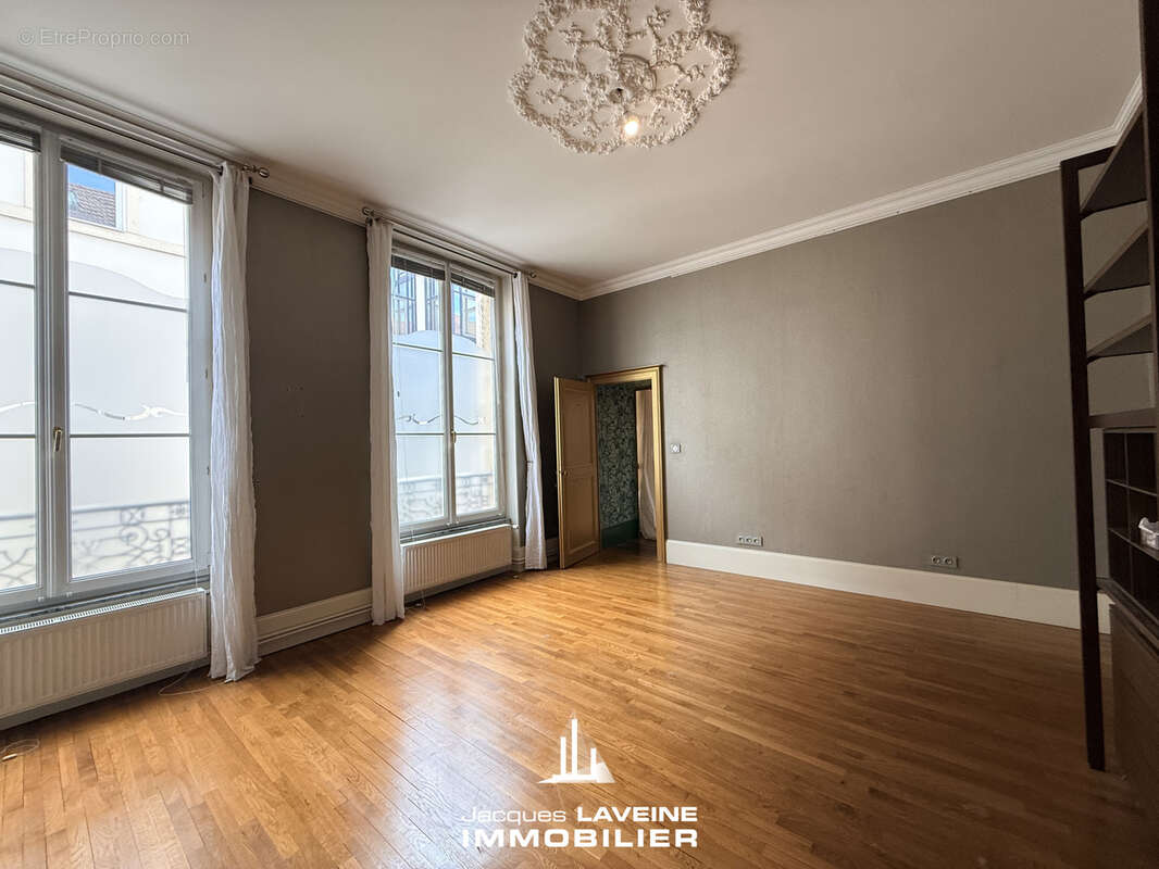 Metz-hypercentre appartement 5 pieces + garage - photo 12