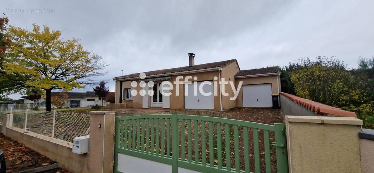 Maison à GOND-PONTOUVRE