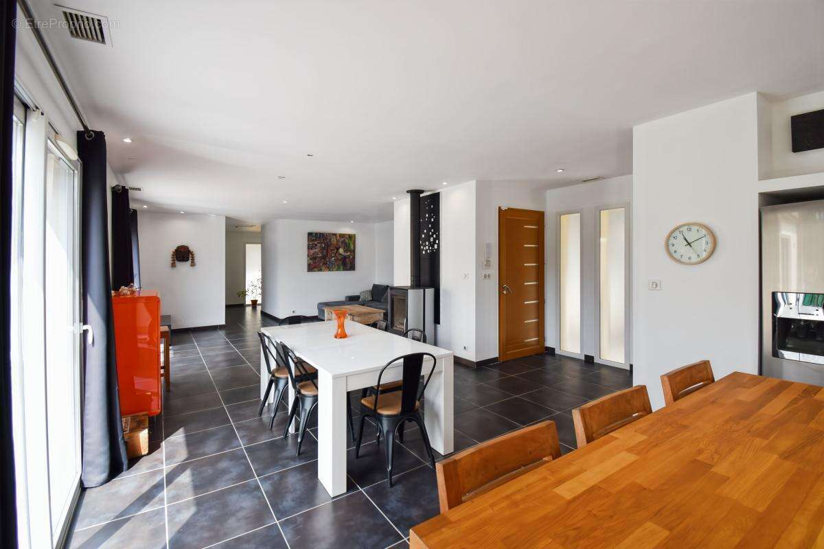 Maison à UZES