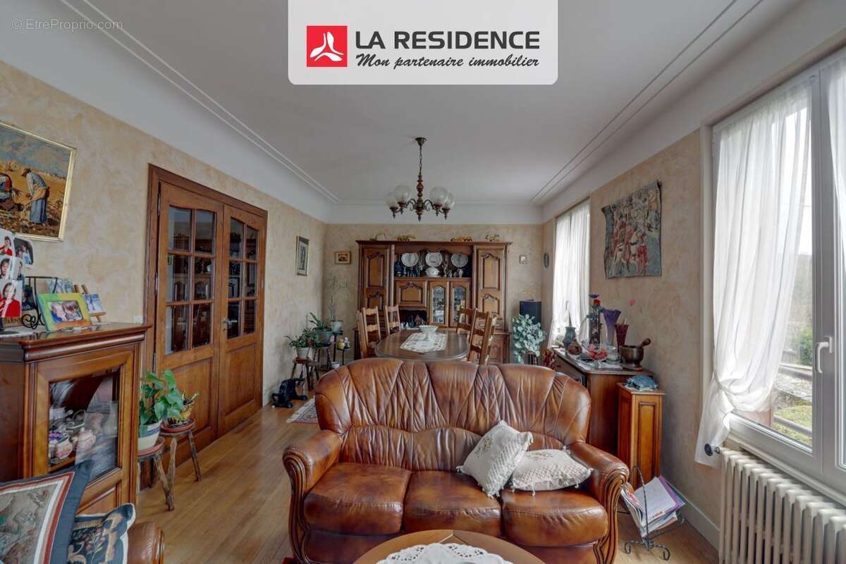 Maison à AUBERGENVILLE