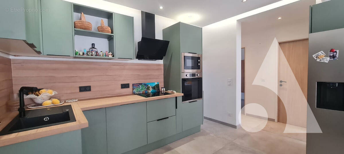 Appartement à SALERNES