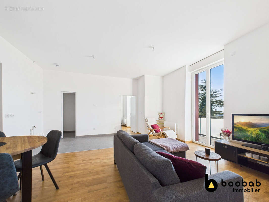 Appartement 64 m² à Aix-Les-Bains  - photo 2