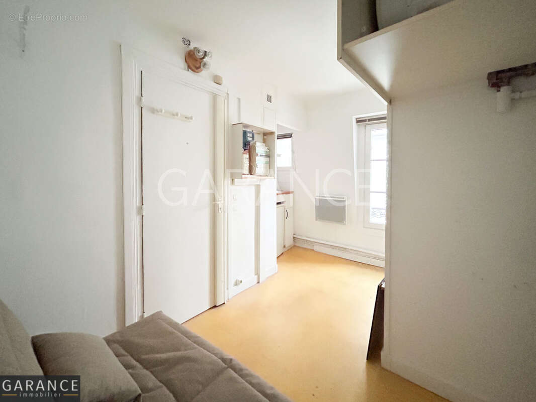 Appartement à PARIS-14E