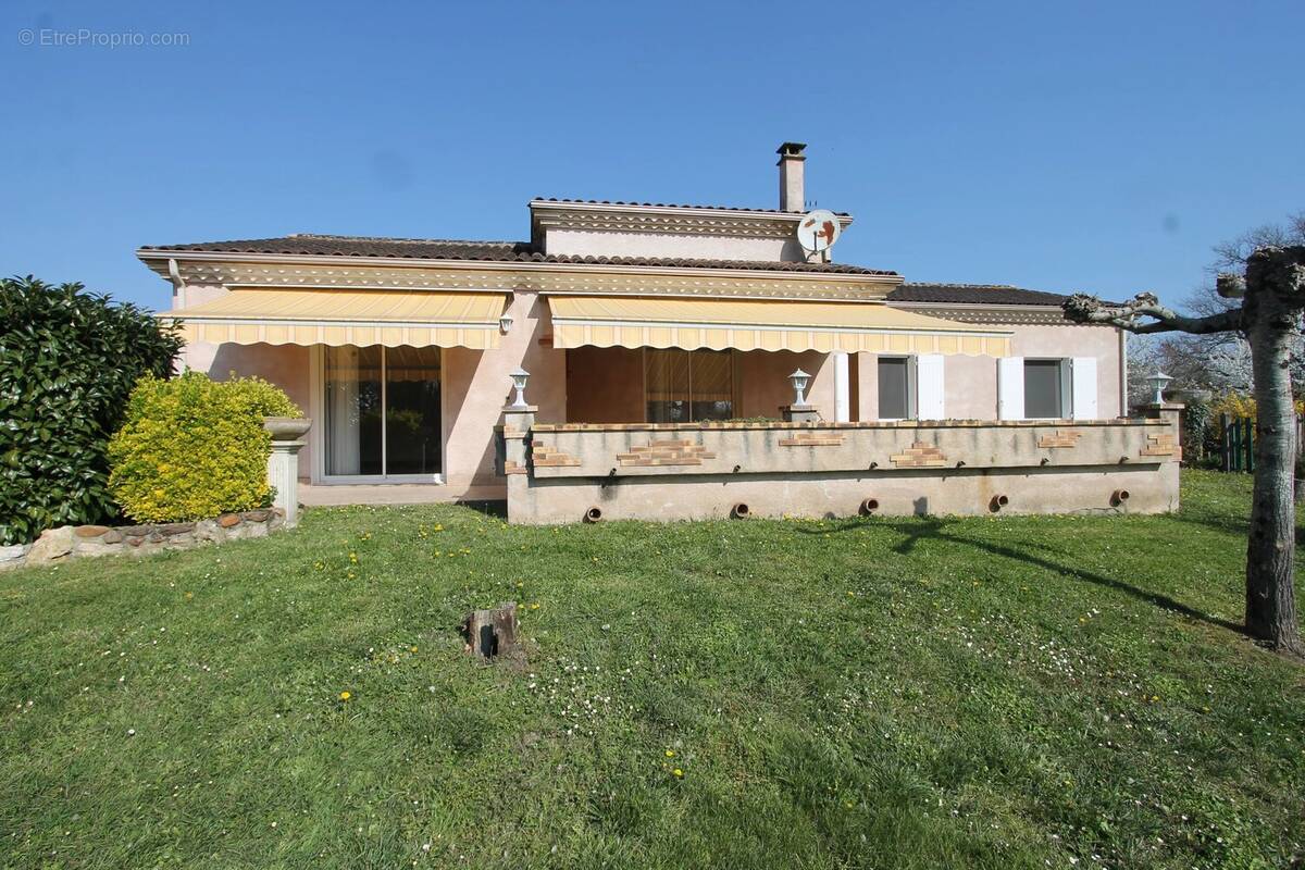 Maison à SAINT-PIERRE-D'EYRAUD