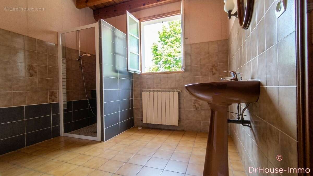 Maison 140 m² à Naujan-Et-Postiac  - photo 20