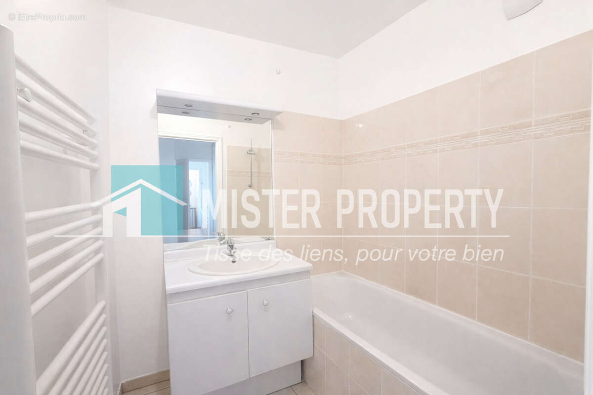 Appartement à SARTROUVILLE