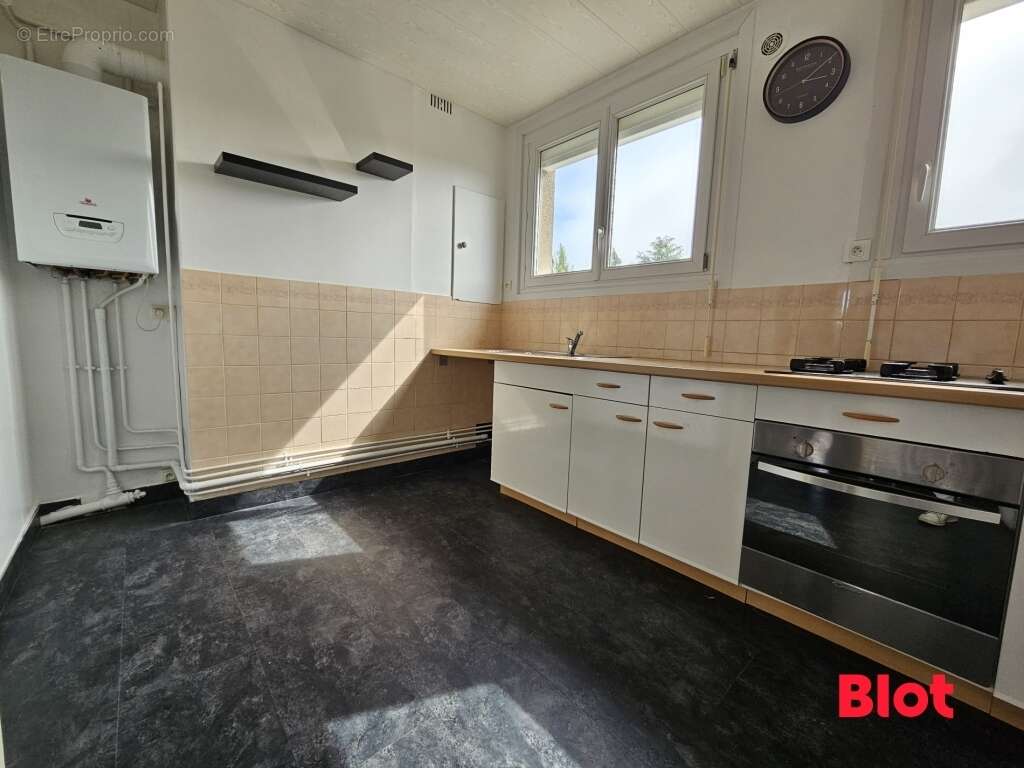Appartement à FOUGERES