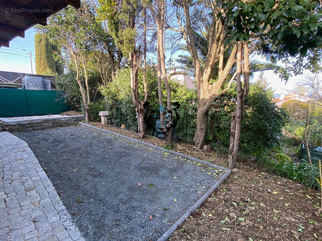 Maison à ROQUEBRUNE-SUR-ARGENS