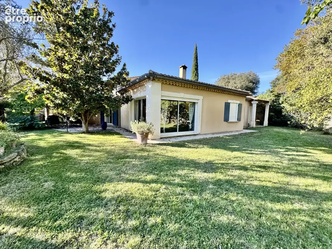 Maison contemporaine 200 m2 sur 2687 M2 de terrain clos - photo 2