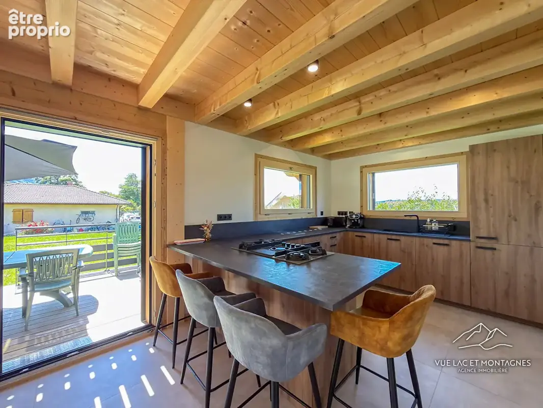 Chalet de 150 m² sur 1025 m² de terrain - Fessy 74890 - photo 6