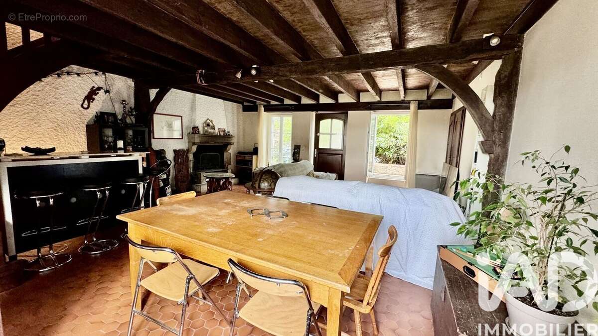 Photo 2 - Maison à MONNIERES