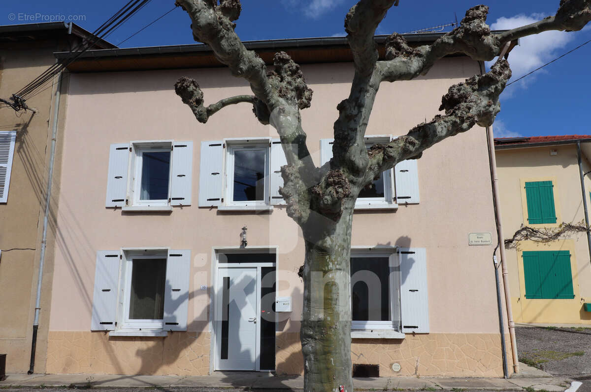 Maison à EPINOUZE