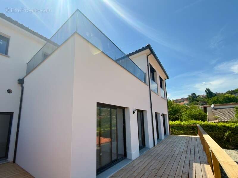 Maison à CHATEAUGAY