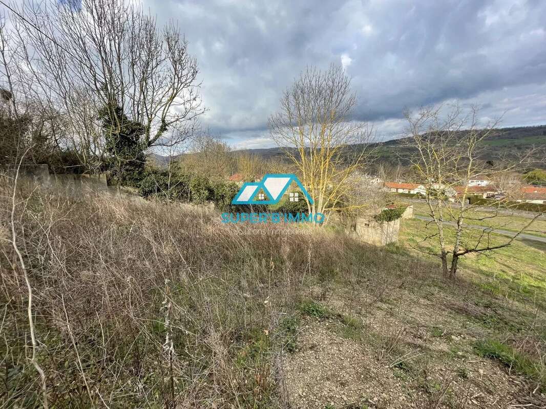 Terrain à BRASSAC-LES-MINES