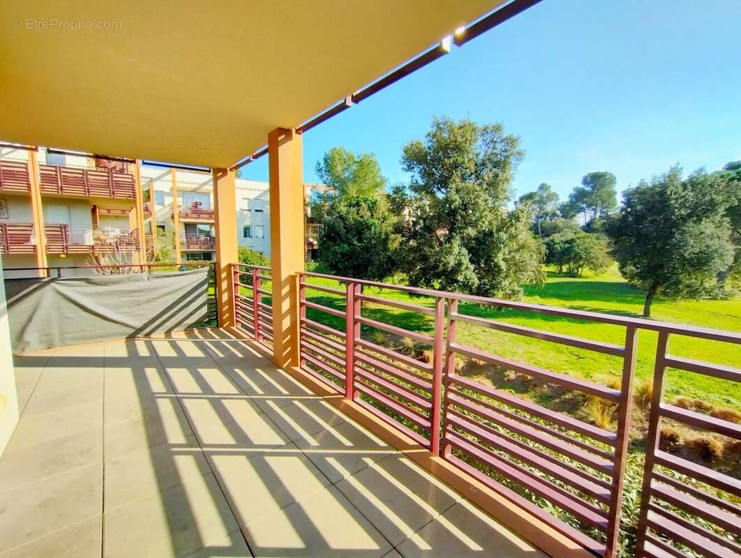 Appartement à FREJUS