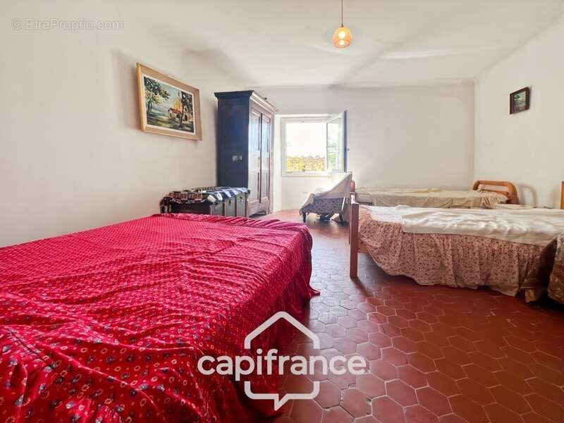 Maison à CAMPS-LA-SOURCE