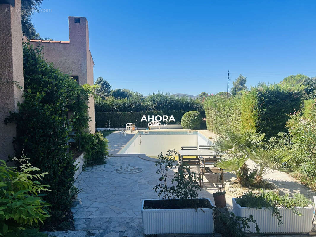 Maison à MARSEILLE-11E