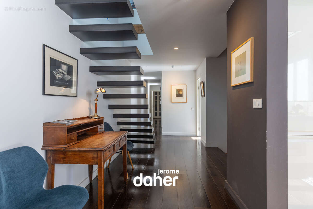 Appartement à MARSEILLE-7E
