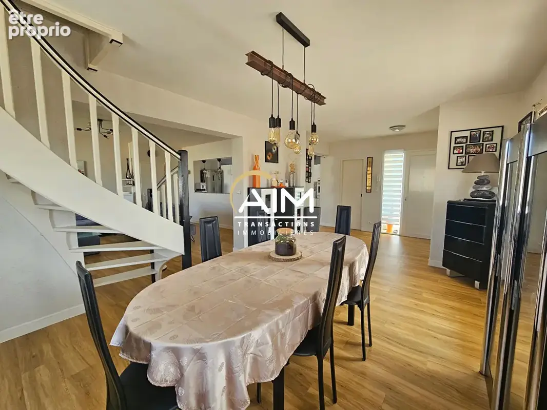 Maison 265 m² Montlouis Sur Loire - photo 2