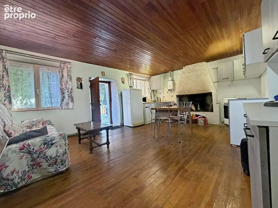 Maison 5 pièces / 69 m² / 55 000 EUR / BRASSAC - photo 3