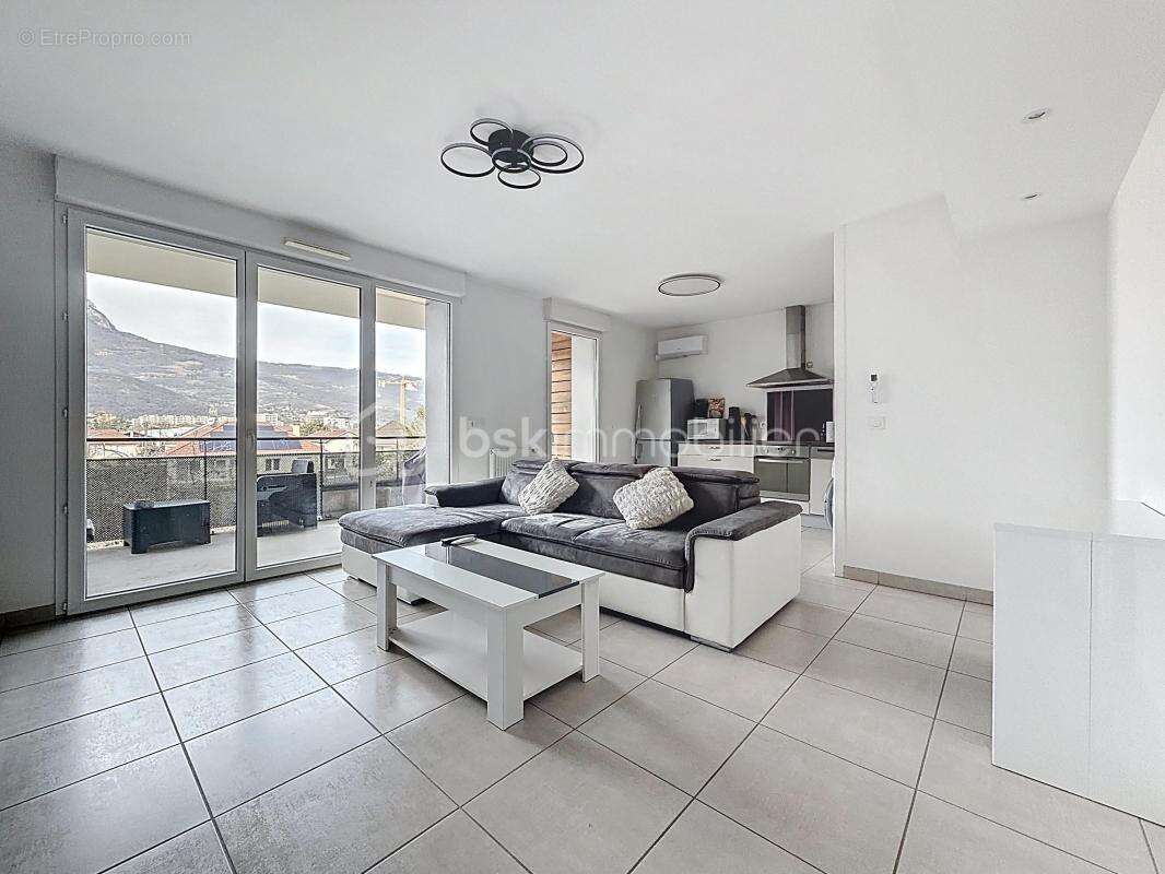 Appartement à ECHIROLLES