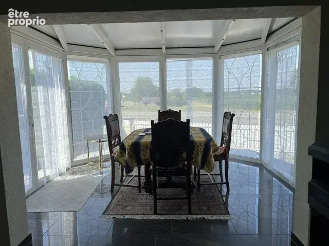 Superbe maison individuelle avec grand terrain et piscine - photo 10