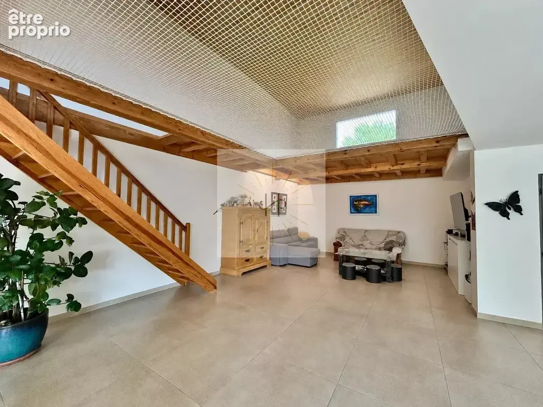 Maison 7 pièces 349 m² à vendre à Viviers (07220) - photo 5