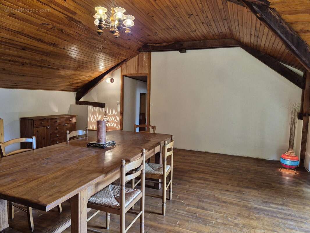Maison à SAINT-ARROMAN