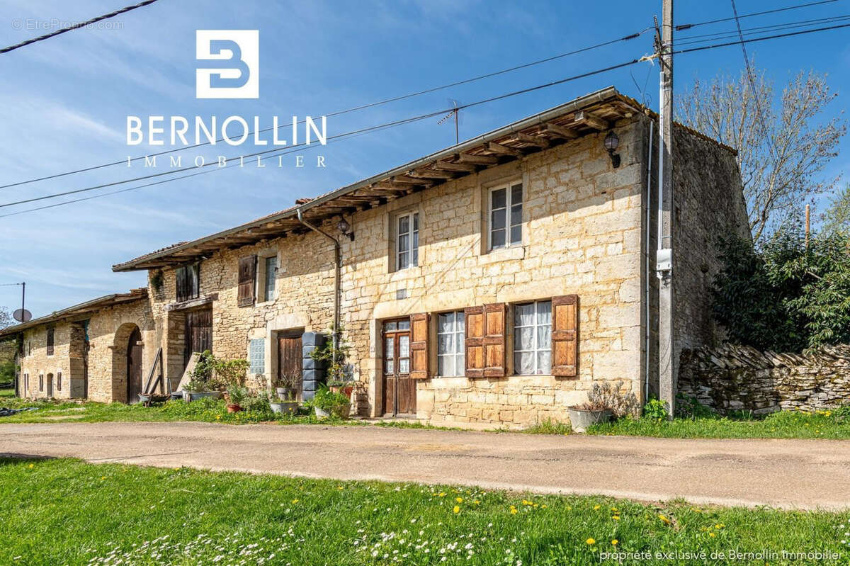 Maison en pierre à rénover de 120 m2 avec terrain et dépendance à VAL D'EPY Senaud (39160) - photo 3