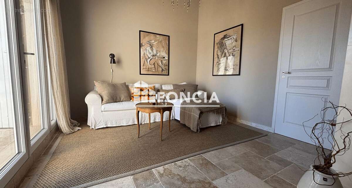 Maison à BORMES-LES-MIMOSAS