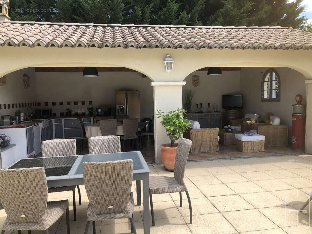 Maison à GROSPIERRES