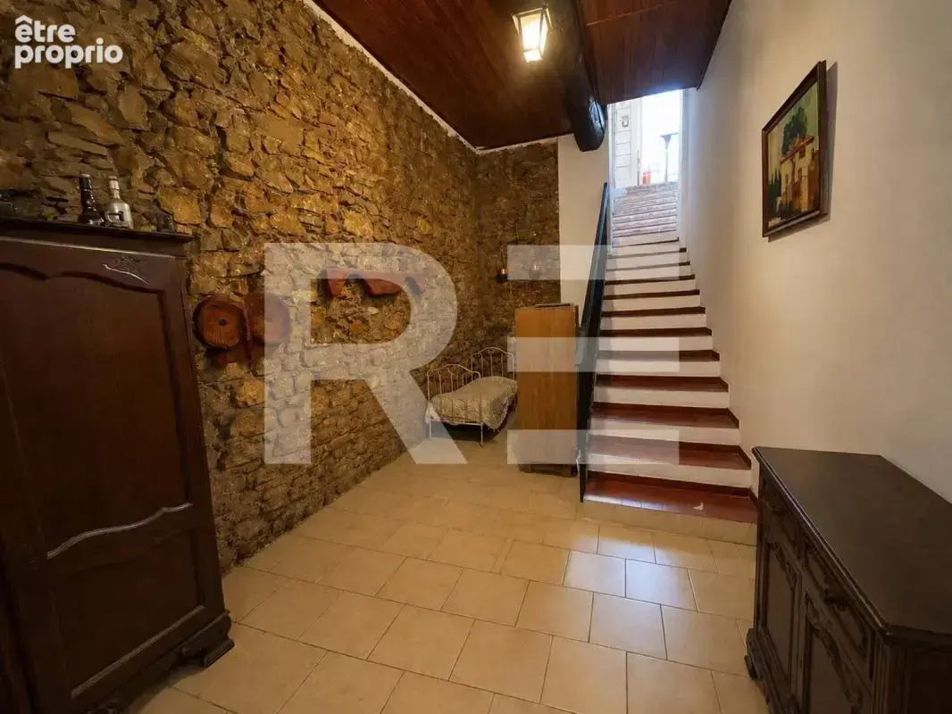 EXCLUSIVITE  Appartement Nîmes Quais de la Fontaine - photo 3