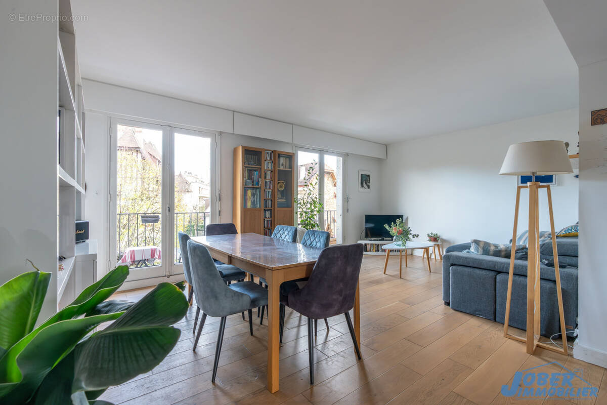 Appartement à NOGENT-SUR-MARNE