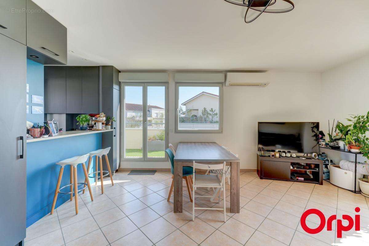 Appartement à RILLIEUX-LA-PAPE