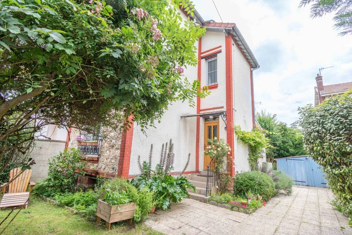 Maison à MONTMORENCY