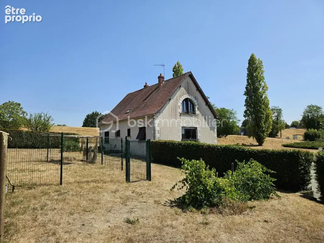 Rare ! LOCHES à 2 pas du centre ville - photo 17