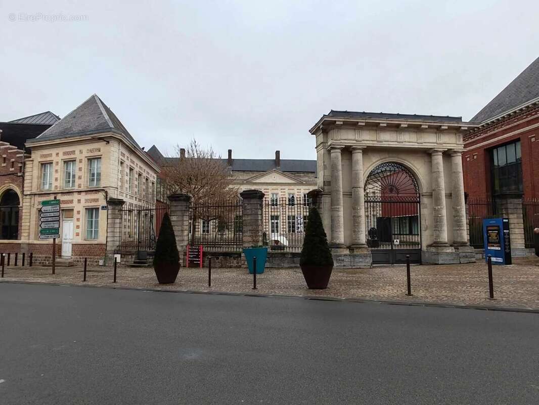 Commerce à LE CATEAU-CAMBRESIS