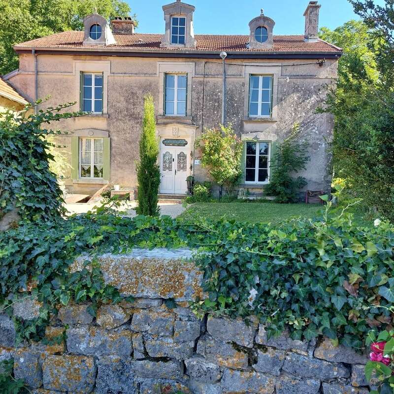 Maison à GRAFFIGNY-CHEMIN