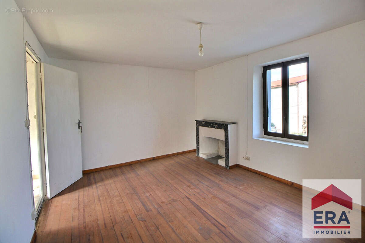 Maison à MONDRAGON